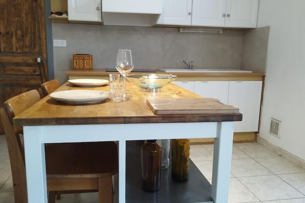 Charmante Maison T2 De Plein Pied Avec Exterieur Calme Aux Arenes Villa เบซิเยร์ ภายนอก รูปภาพ