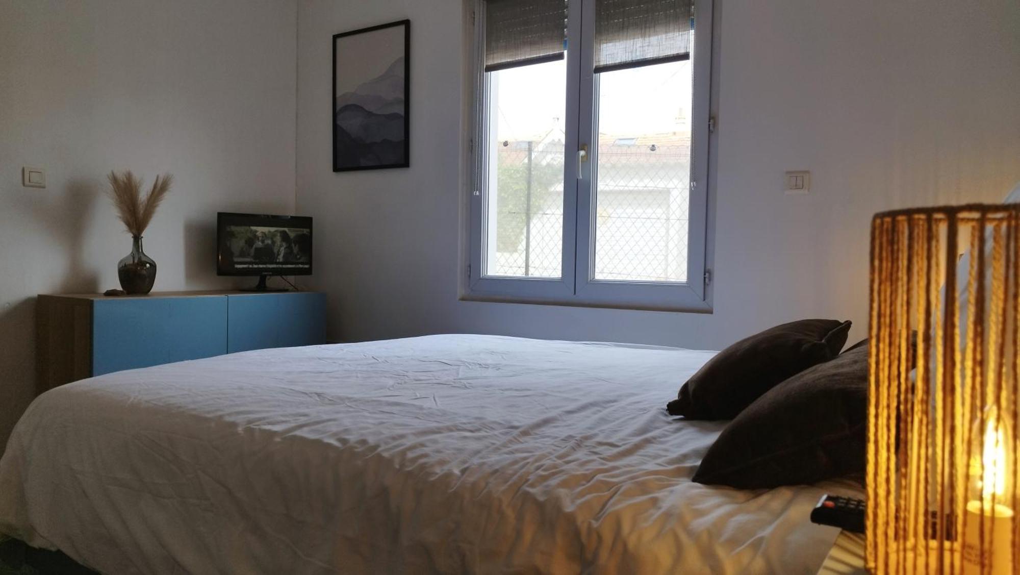 Charmante Maison T2 De Plein Pied Avec Exterieur Calme Aux Arenes Villa เบซิเยร์ ภายนอก รูปภาพ
